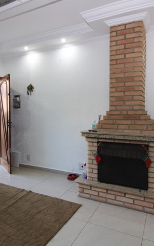 Casa à venda com 170m², 3 quartos e 4 vagasSala