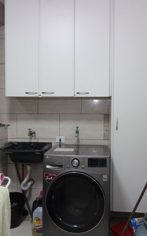 Casa à venda com 170m², 3 quartos e 4 vagasÁrea de Serviço