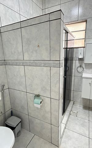 Casa para alugar com 100m², 2 quartos e 1 vagaBanheiro
