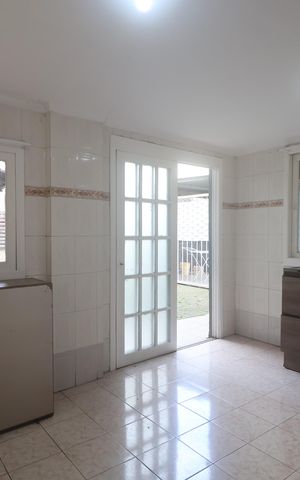 Casa para alugar com 180m², 2 quartos e 1 vagaCozinha