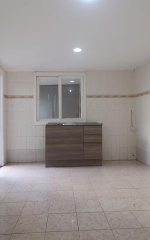 Casa para alugar com 180m², 2 quartos e 1 vagaCozinha