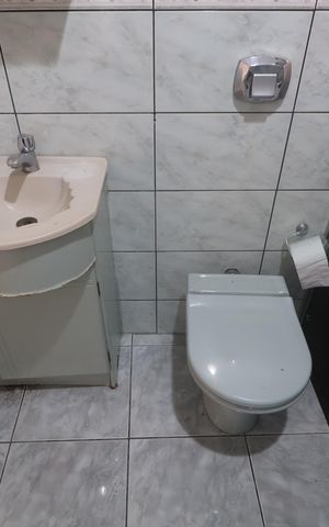 Casa para alugar com 180m², 2 quartos e 1 vagaBanheiro suíte 1