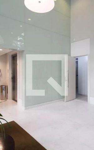 Apartamento para alugar com 94m², 2 quartos e 2 vagas Apartamento para alugar com 94m², 2 quartos e 2 vagasHall social