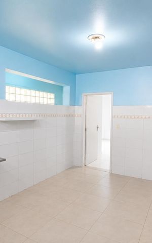 Casa de condomínio à venda com 80m², 2 quartos e sem vaga Casa de condomínio à venda com 80m², 2 quartos e sem vagaCozinha