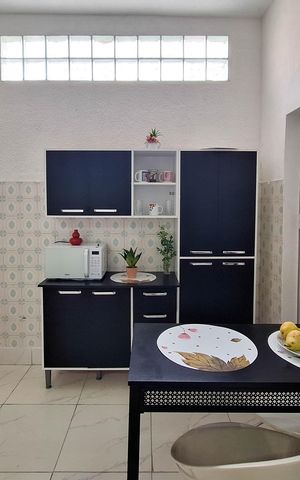 Casa à venda com 80m², 4 quartos e sem vaga Casa à venda com 80m², 4 quartos e sem vagaCopa