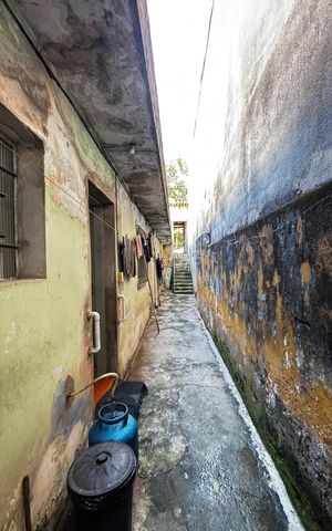 Casa à venda com 150m², 2 quartos e 3 vagas Casa à venda com 150m², 2 quartos e 3 vagasCorredor - Quintal