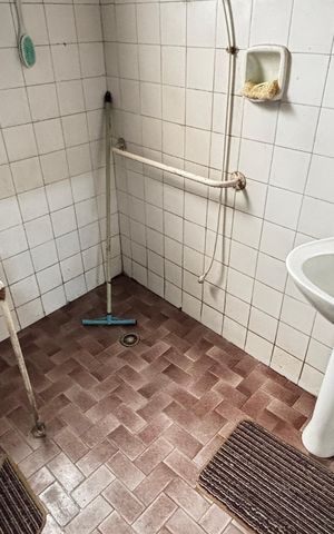 Casa à venda com 150m², 2 quartos e 3 vagas Casa à venda com 150m², 2 quartos e 3 vagasBanheiro 1