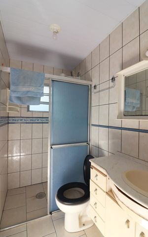 Casa à venda com 120m², 2 quartos e 1 vagaBanheiro da suíte 