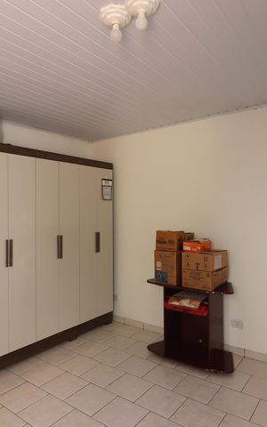 Casa à venda com 120m², 2 quartos e 1 vagaSuíte