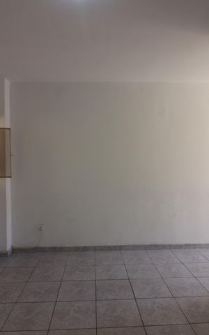 Casa à venda com 120m², 2 quartos e 1 vagaSala 
