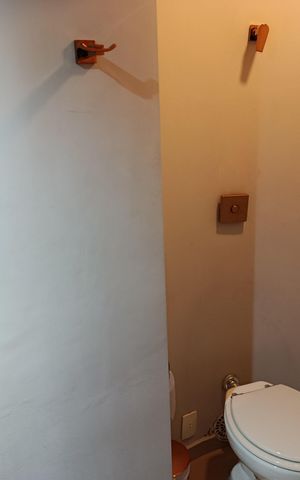 Casa à venda com 170m², 3 quartos e 5 vagas Casa à venda com 170m², 3 quartos e 5 vagasLavabo