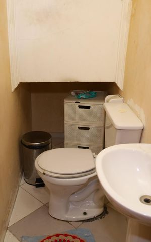 Casa à venda com 96m², 3 quartos e 2 vagasLavabo