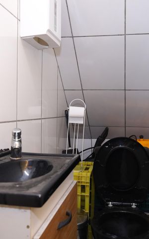 Casa à venda com 96m², 3 quartos e 2 vagasBanheiro de serviço