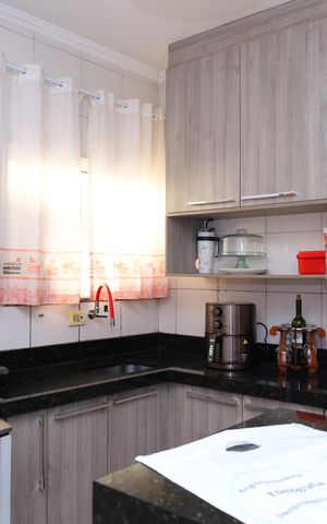 Casa à venda com 96m², 3 quartos e 2 vagasCozinha