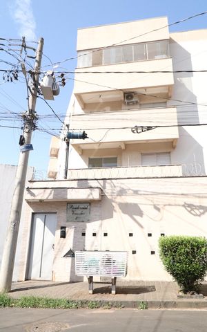 Apartamento para alugar com 60m², 2 quartos e 1 vagaFachada