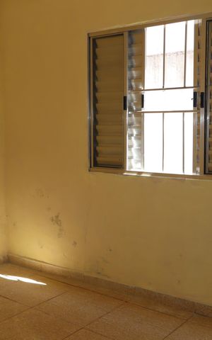 Casa à venda com 135m², 2 quartos e 8 vagasSuíte