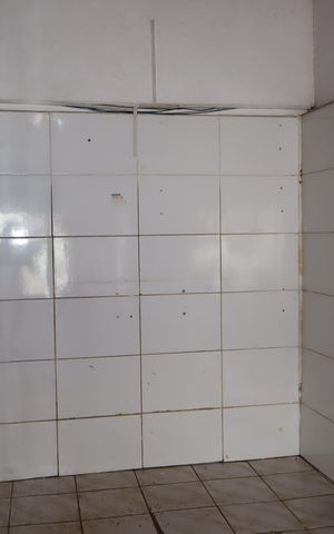 Casa à venda com 135m², 2 quartos e 8 vagasBanheiro da garagem