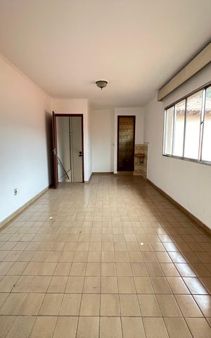 Casa à venda com 180m², 6 quartos e 3 vagas Casa à venda com 180m², 6 quartos e 3 vagasQuarto 6