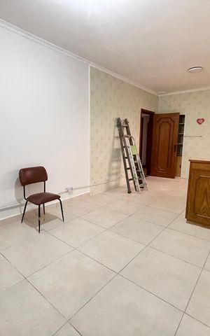 Casa à venda com 180m², 6 quartos e 3 vagas Casa à venda com 180m², 6 quartos e 3 vagasCozinha