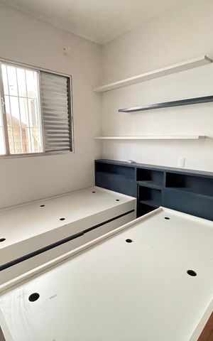 Casa à venda com 180m², 6 quartos e 3 vagas Casa à venda com 180m², 6 quartos e 3 vagasQuarto 2