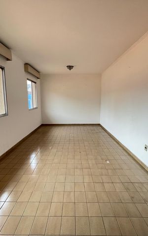 Casa à venda com 180m², 6 quartos e 3 vagas Casa à venda com 180m², 6 quartos e 3 vagasQuarto 6