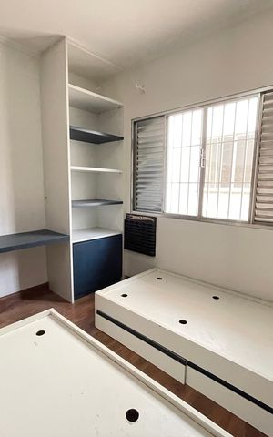 Casa à venda com 180m², 6 quartos e 3 vagas Casa à venda com 180m², 6 quartos e 3 vagasQuarto 2
