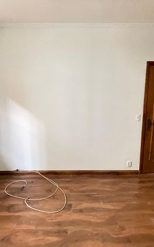 Casa à venda com 180m², 6 quartos e 3 vagas Casa à venda com 180m², 6 quartos e 3 vagasQuarto 1