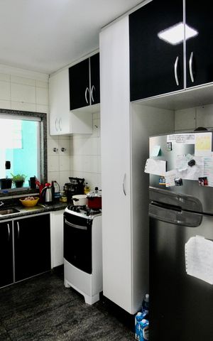 Casa à venda com 302m², 3 quartos e 4 vagas Casa à venda com 302m², 3 quartos e 4 vagasCozinha