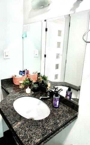 Casa à venda com 302m², 3 quartos e 4 vagas Casa à venda com 302m², 3 quartos e 4 vagasBanheiro social
