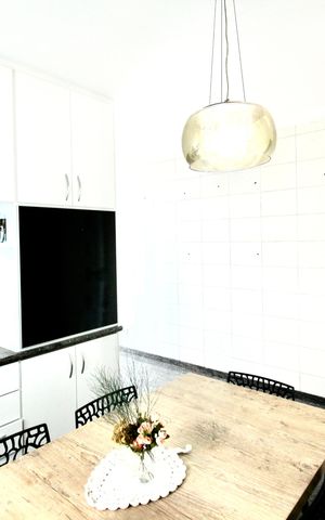 Casa à venda com 302m², 3 quartos e 4 vagas Casa à venda com 302m², 3 quartos e 4 vagasCopa