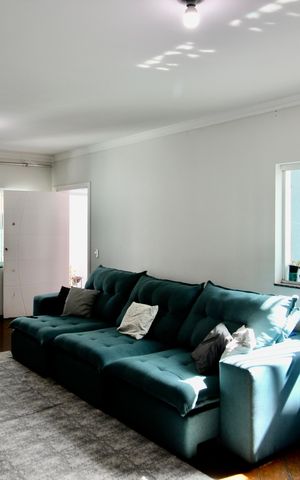 Casa à venda com 302m², 3 quartos e 4 vagas Casa à venda com 302m², 3 quartos e 4 vagasSala