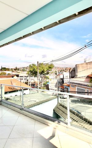 Casa à venda com 302m², 3 quartos e 4 vagas Casa à venda com 302m², 3 quartos e 4 vagasVaranda do quarto de serviço