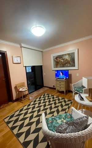 Apartamento à venda com 200m², 4 quartos e 3 vagas Apartamento à venda com 200m², 4 quartos e 3 vagasQuarto