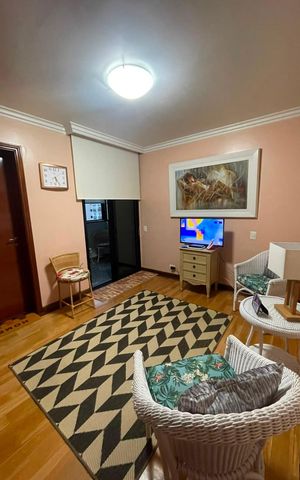 Apartamento à venda com 200m², 4 quartos e 3 vagas Apartamento à venda com 200m², 4 quartos e 3 vagasQuarto