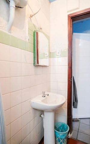 Casa à venda com 250m², 3 quartos e sem vagaCasa 2 - Banheiro social