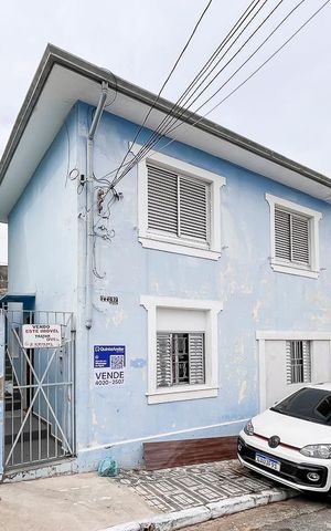 Casa à venda com 250m², 3 quartos e sem vagaFachada 