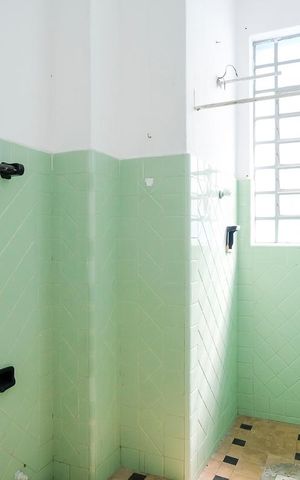 Casa à venda com 250m², 3 quartos e sem vagaBanheiro social