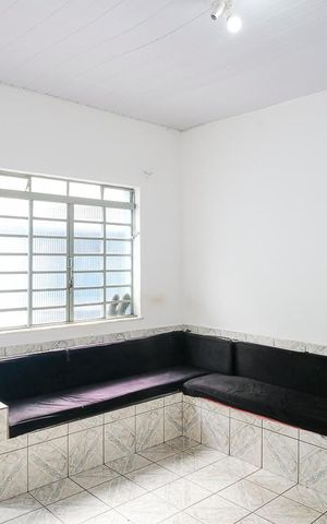 Casa à venda com 250m², 3 quartos e sem vagaSala 