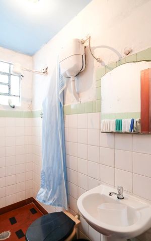 Casa à venda com 250m², 3 quartos e sem vagaCasa 2 - Banheiro social
