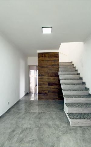 Casa para alugar com 150m², 2 quartos e 5 vagas Casa para alugar com 150m², 2 quartos e 5 vagasSala