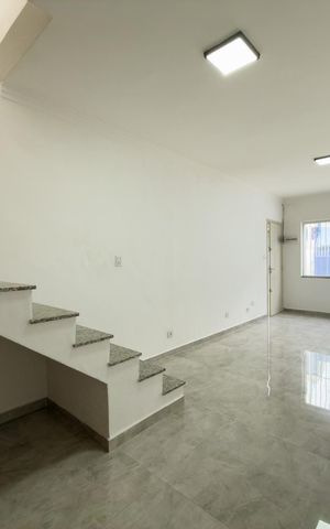 Casa para alugar com 150m², 2 quartos e 5 vagas Casa para alugar com 150m², 2 quartos e 5 vagasSala