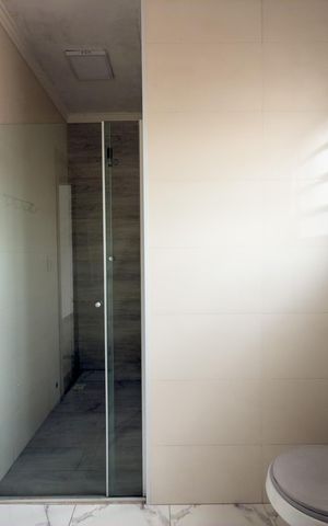 Casa para alugar com 150m², 2 quartos e 5 vagas Casa para alugar com 150m², 2 quartos e 5 vagasBanheiro