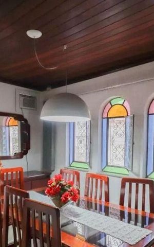 Casa à venda com 275m², 3 quartos e 8 vagas