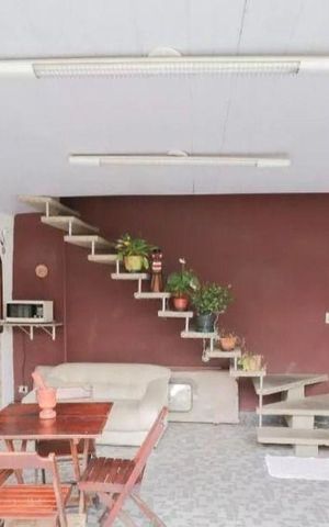 Casa à venda com 275m², 3 quartos e 8 vagas