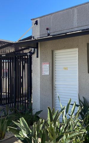 Apartamento à venda com 40m², 2 quartos e sem vaga Apartamento à venda com 40m², 2 quartos e sem vagaFachada e portaria