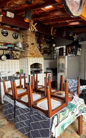 Casa à venda com 150m², 2 quartos e 2 vagasQuintal
