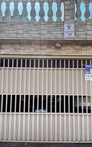 Casa à venda com 150m², 2 quartos e 2 vagasFachada