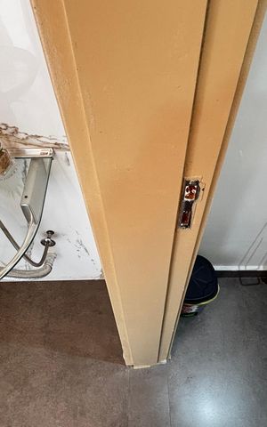 Casa à venda com 150m², 2 quartos e 2 vagasLavabo