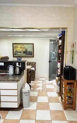 Casa à venda com 150m², 2 quartos e 2 vagasCozinha