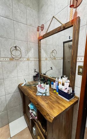 Casa à venda com 150m², 2 quartos e 2 vagasBanheiro